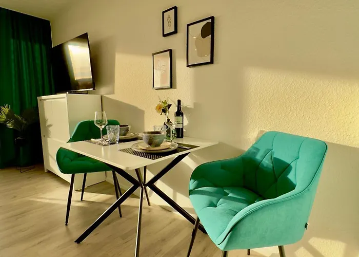 Апартаменты M&d Naehe Stadion Mit Klimaanlage - Netflix - Kueche - Sunset View - Balkon *